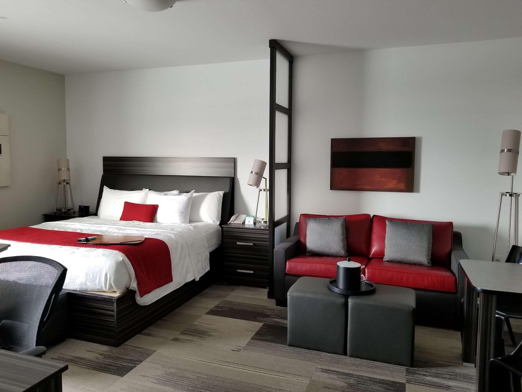 Best Western Plus Airport Inn & Suites Saskatoon Eksteriør billede