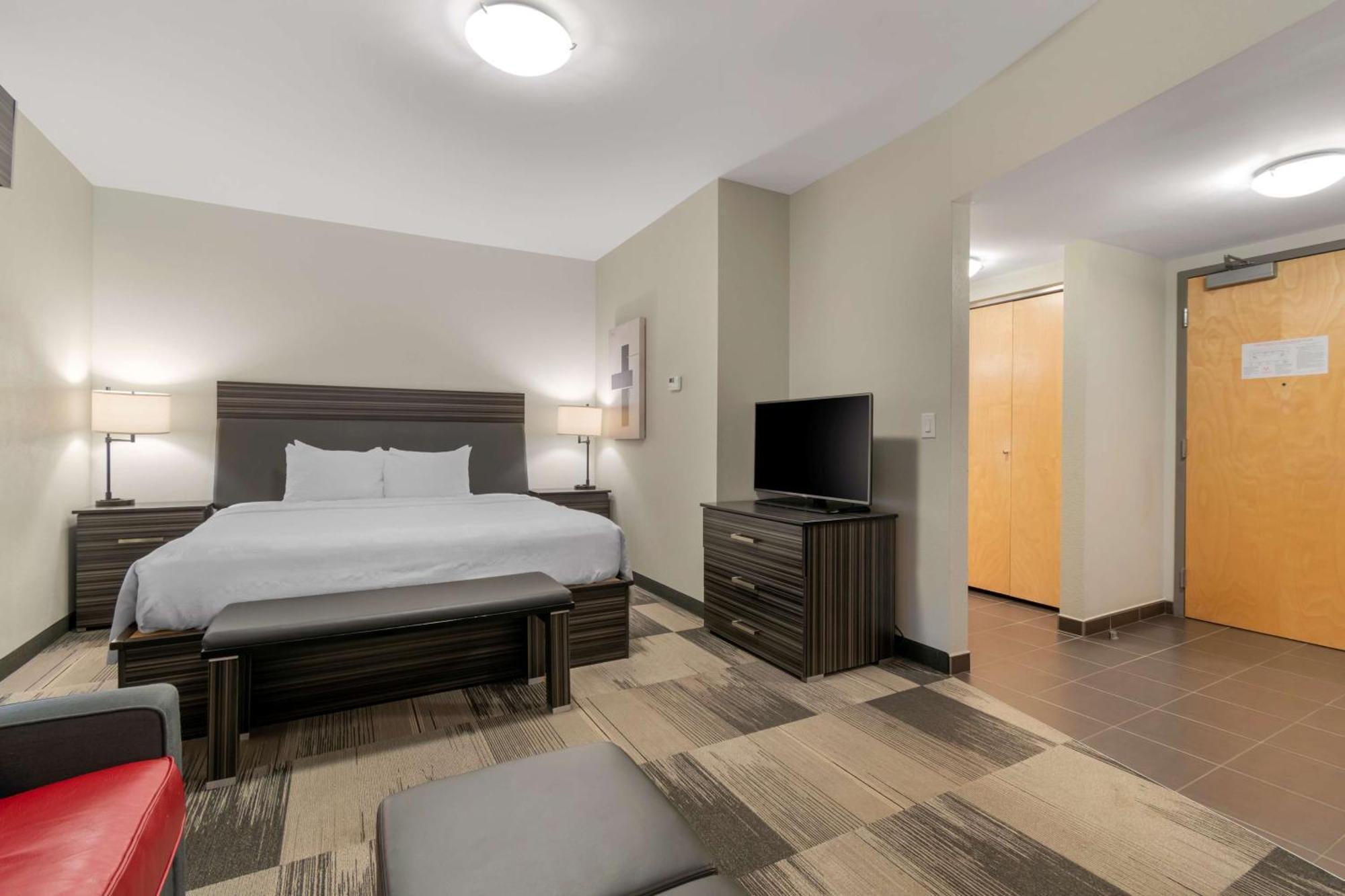 Best Western Plus Airport Inn & Suites Saskatoon Eksteriør billede