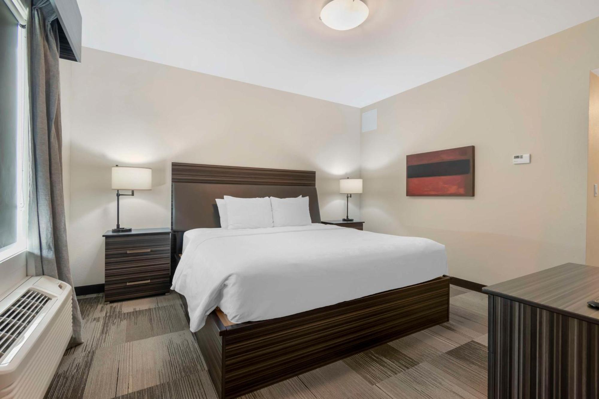 Best Western Plus Airport Inn & Suites Saskatoon Eksteriør billede
