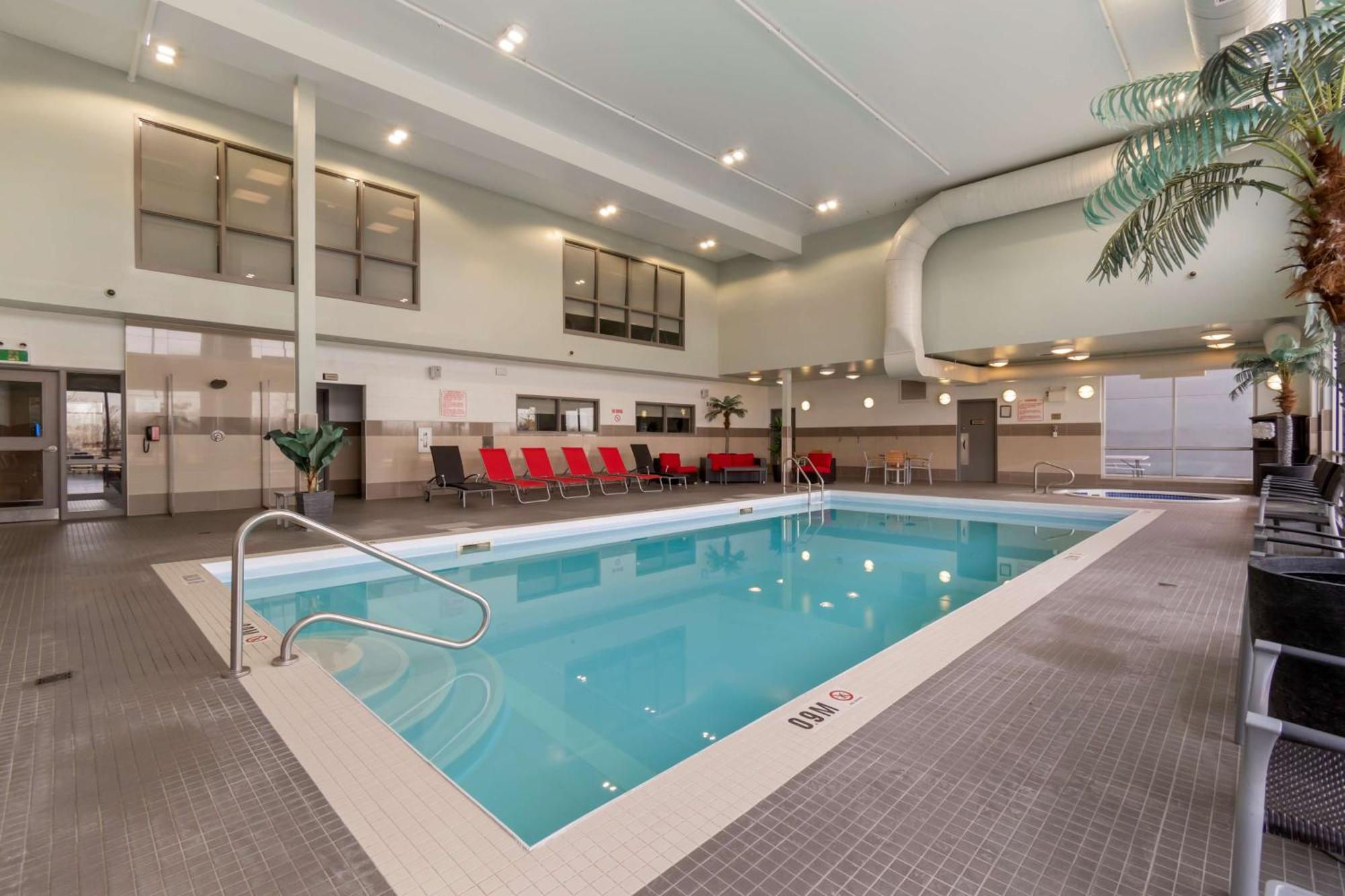 Best Western Plus Airport Inn & Suites Saskatoon Eksteriør billede