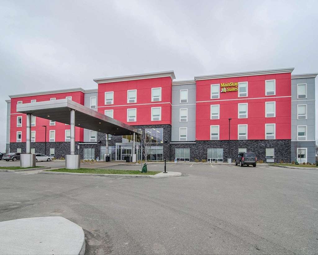 Best Western Plus Airport Inn & Suites Saskatoon Eksteriør billede
