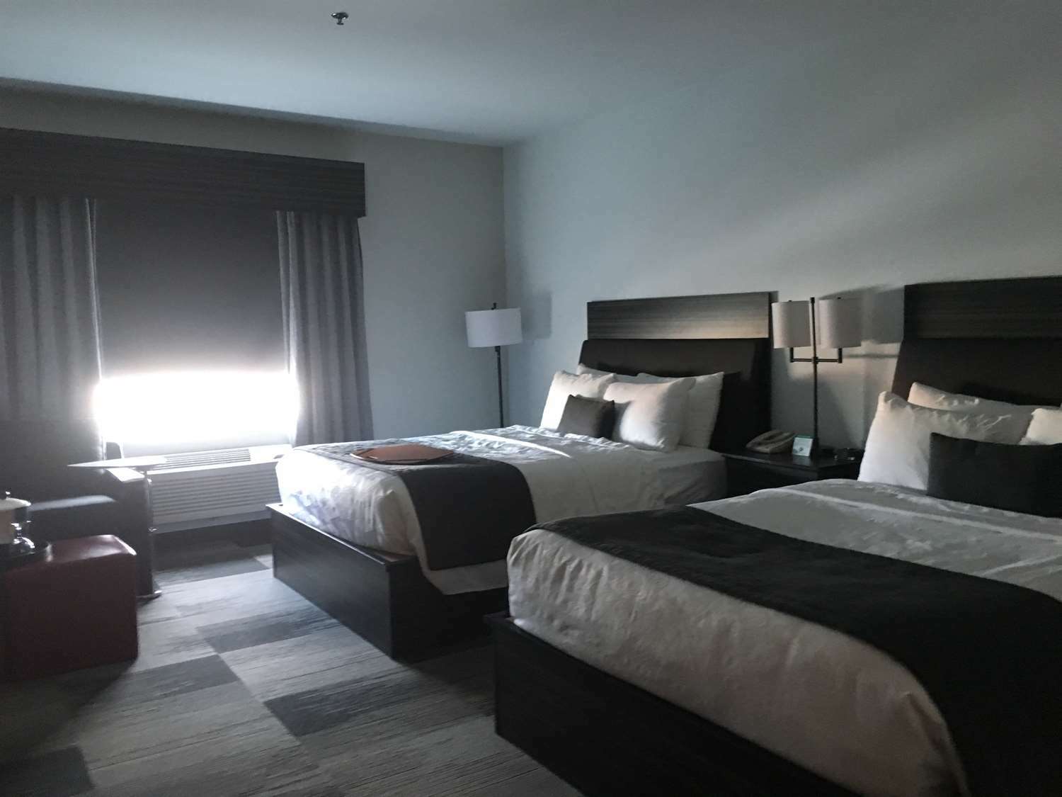 Best Western Plus Airport Inn & Suites Saskatoon Eksteriør billede