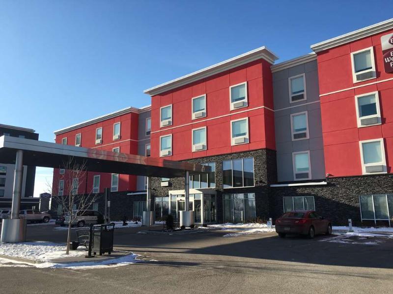 Best Western Plus Airport Inn & Suites Saskatoon Eksteriør billede